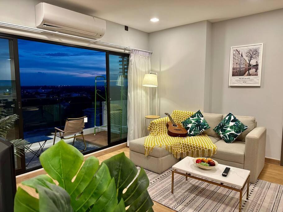 Astra Sky River High Floor,3 Bedrooms 97㎡ 山景房带浴缸 Чиангмай Экстерьер фото