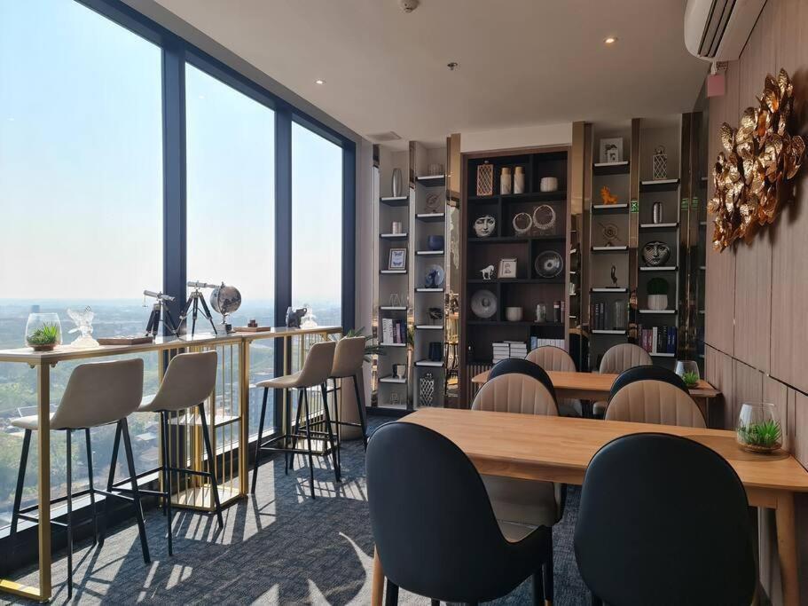 Astra Sky River High Floor,3 Bedrooms 97㎡ 山景房带浴缸 Чиангмай Экстерьер фото